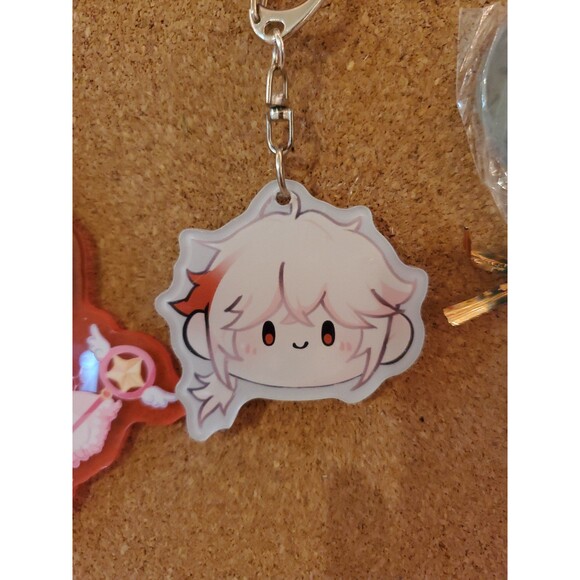 Genshin Impact Kazuha Shaker Keychain - Picture 1 of 2